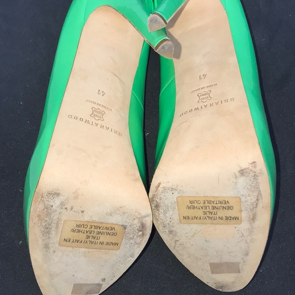 Brian Atwood patent 41 - Picture 3 of 3